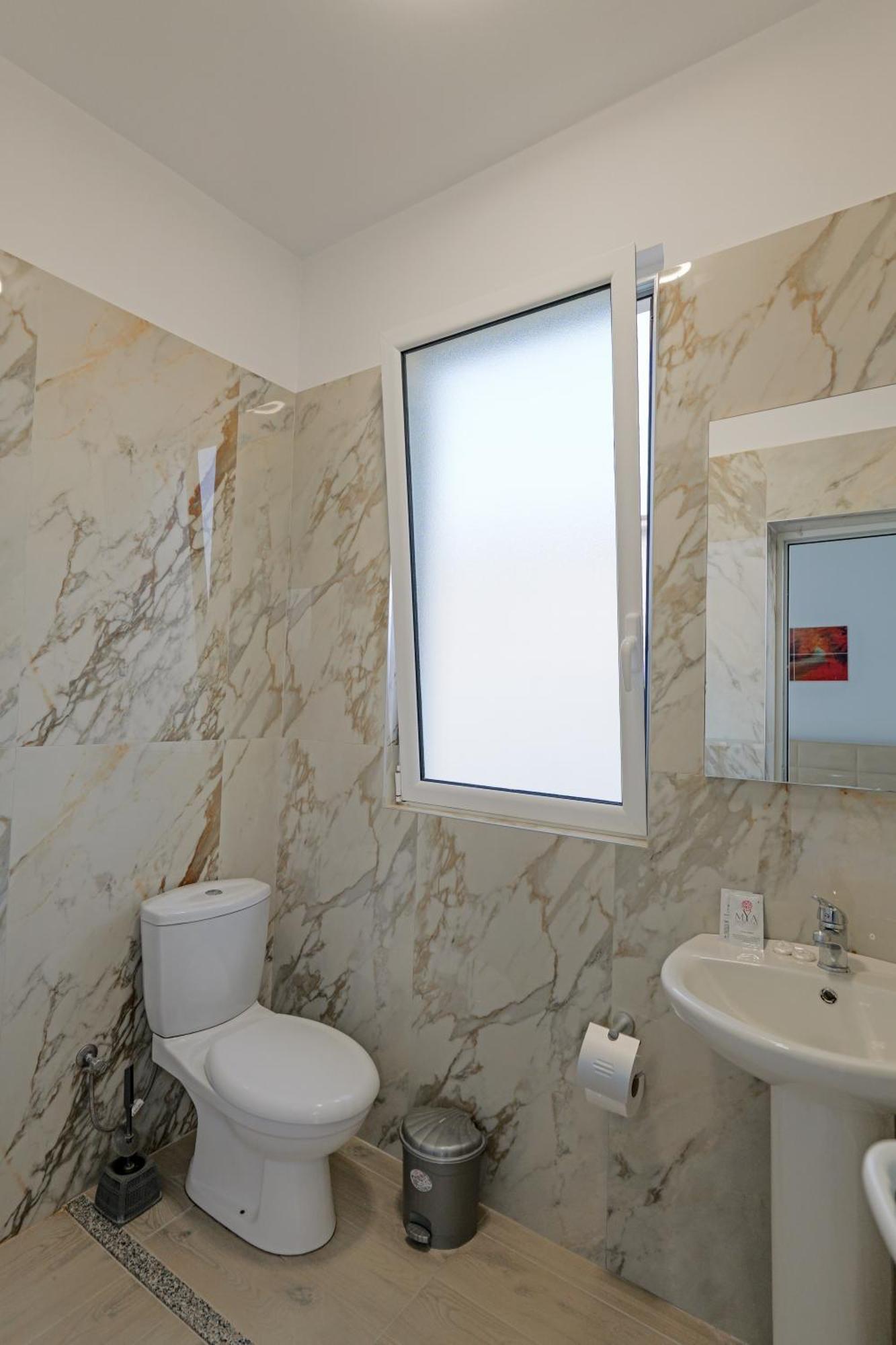 Hotel Veliaj كساميل المظهر الخارجي الصورة