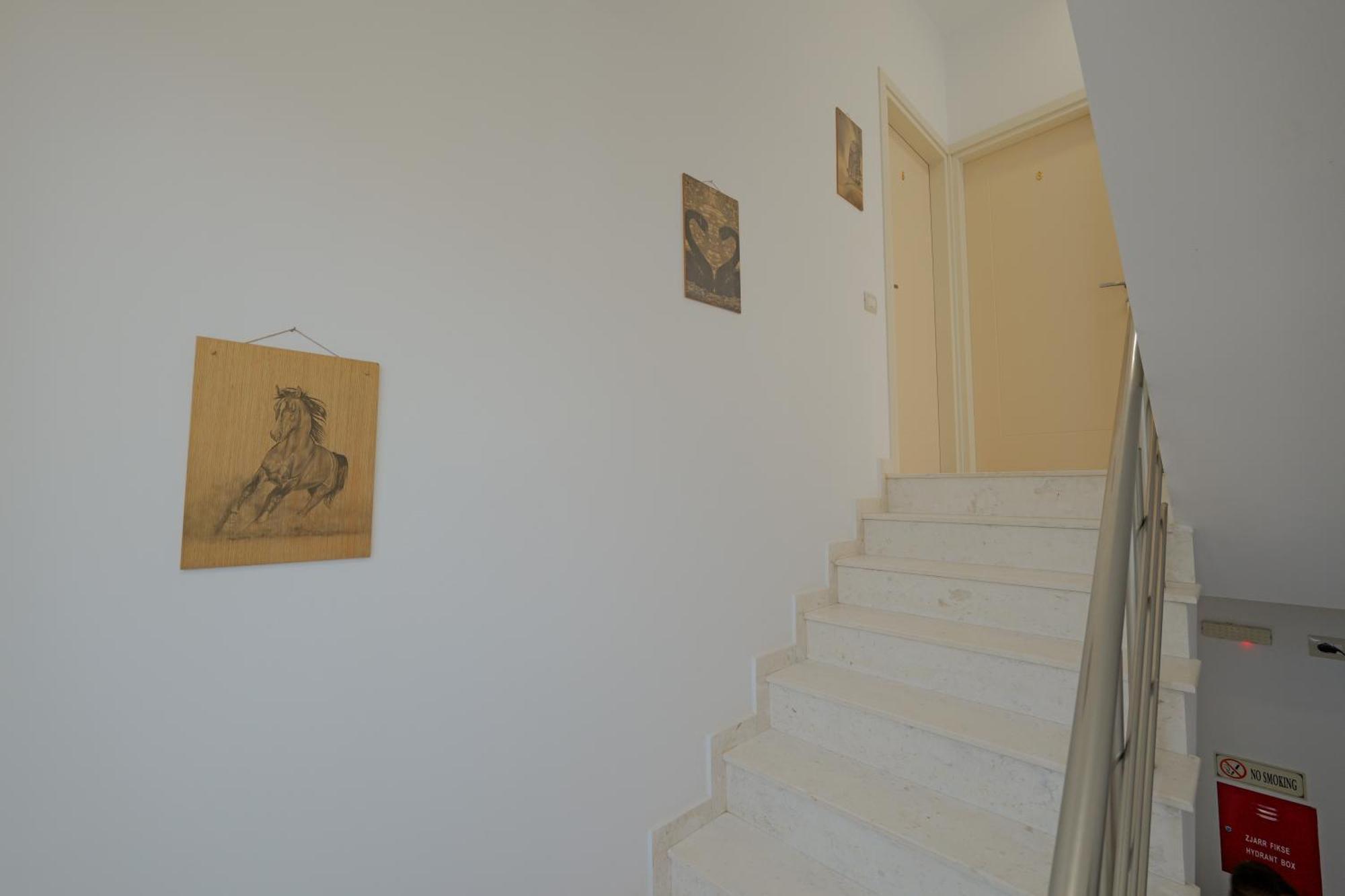 Hotel Veliaj كساميل المظهر الخارجي الصورة