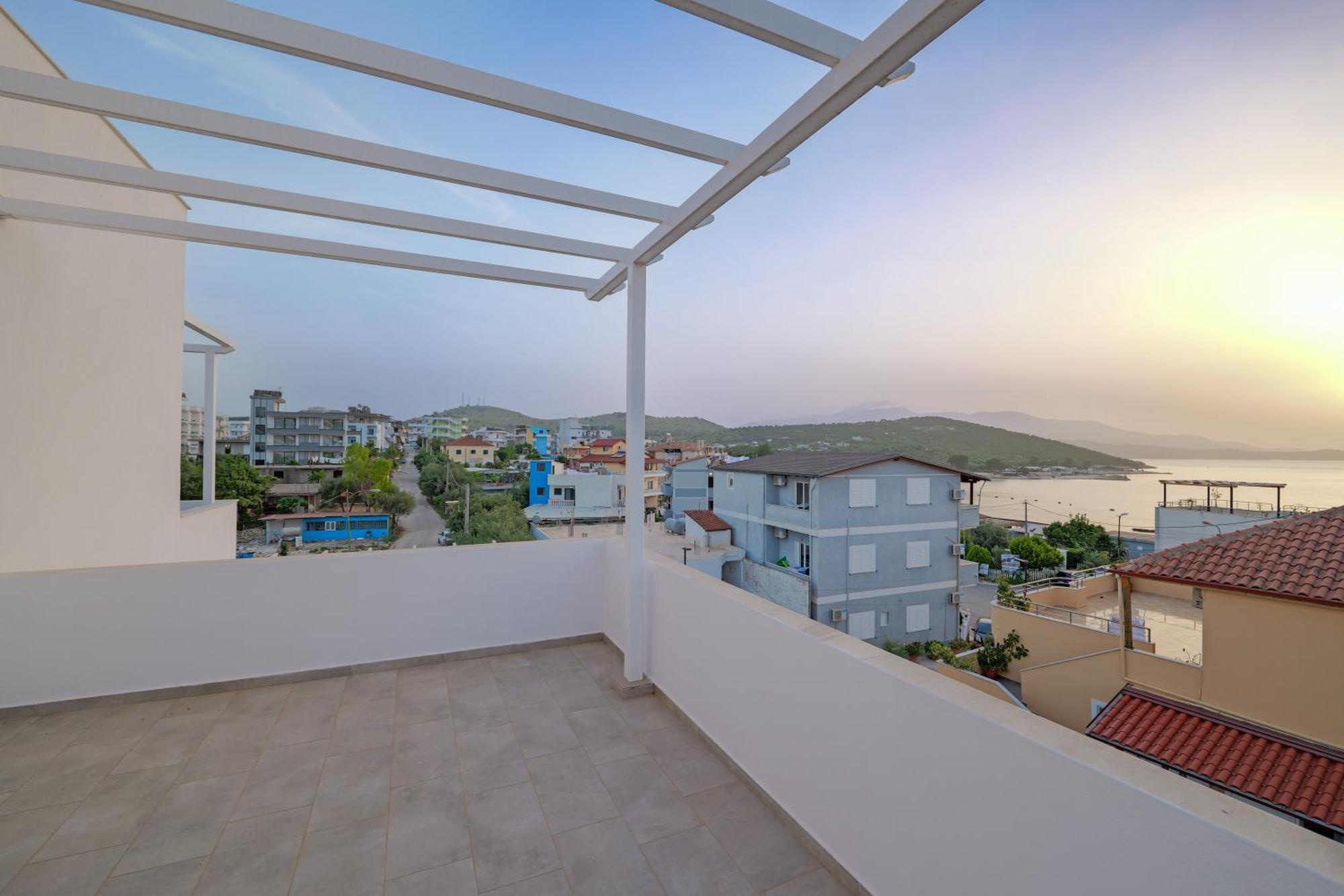 Hotel Veliaj كساميل المظهر الخارجي الصورة