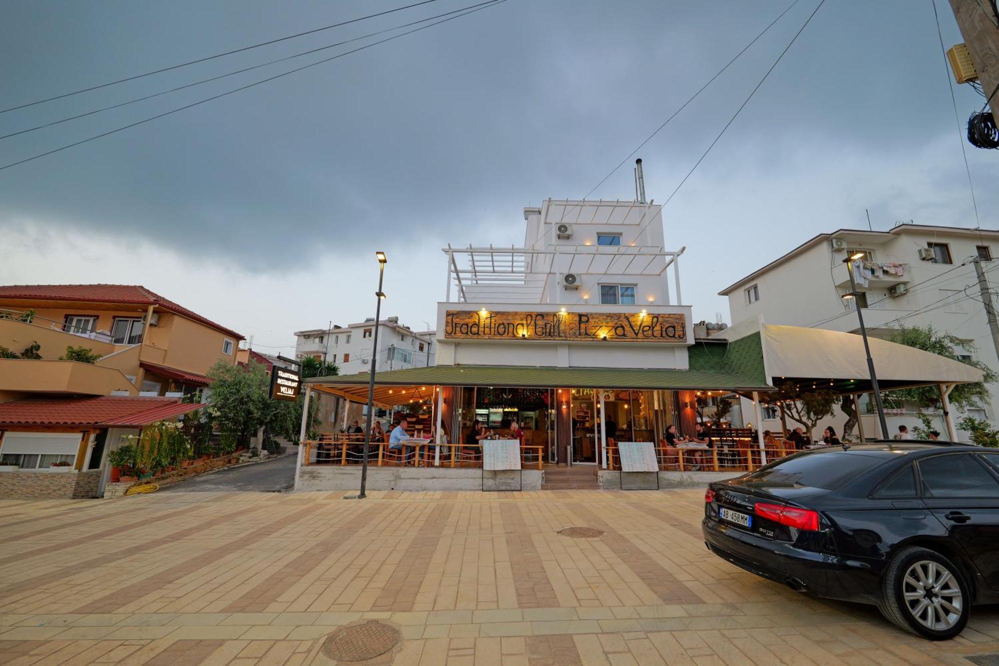 Hotel Veliaj كساميل المظهر الخارجي الصورة