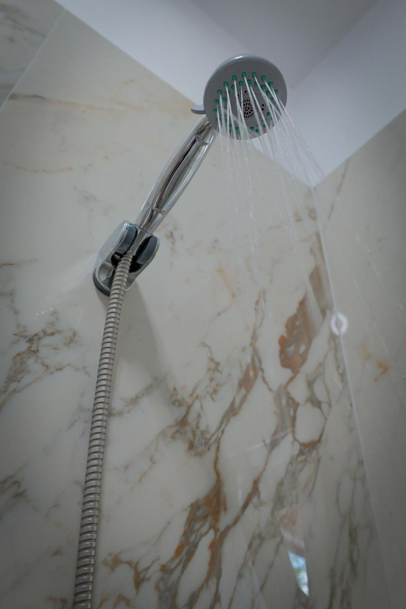 Hotel Veliaj كساميل المظهر الخارجي الصورة